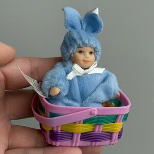 Vintage Easter Basket GANZ Bunny Porcelain Jointed Doll Figurine 1991